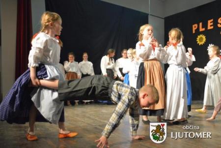 Folklora8